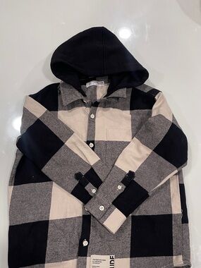 Zara Black and Cream Plaid Hooded Button-Up Shirt
